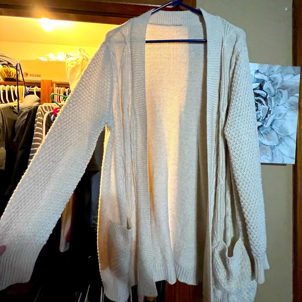 Cardigan with pockets
